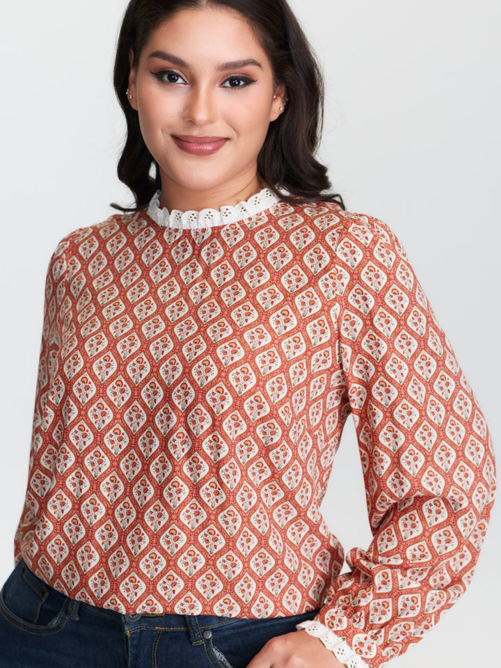 Retro Geometric Floral Print Round Neck Blouse