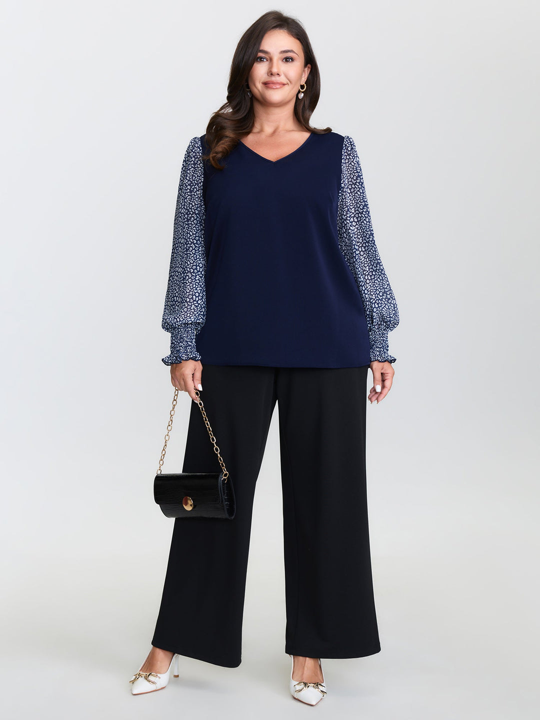 Leopard Print Contrast V-Neck Knit Top