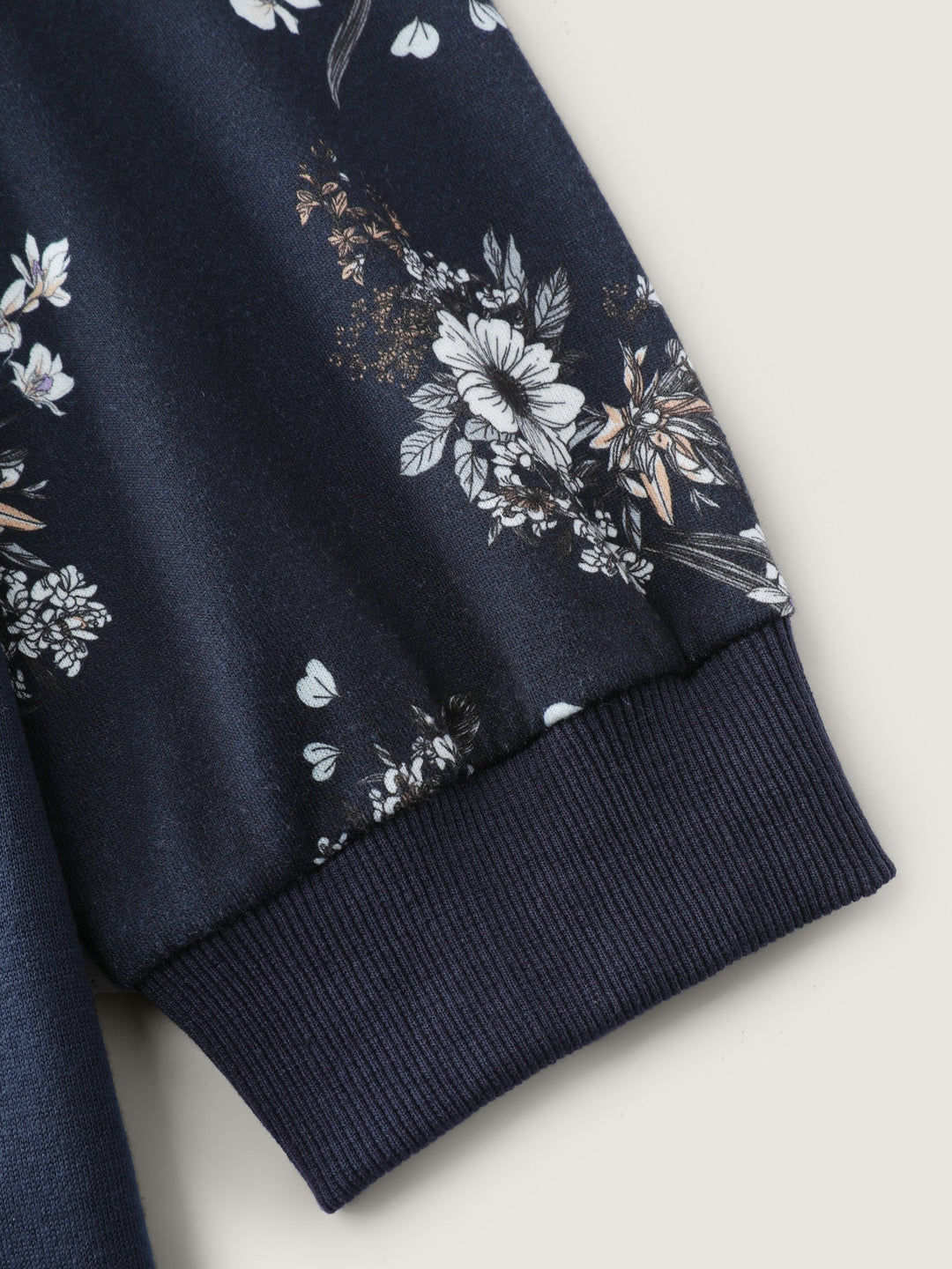 Floral Raglan Sleeve Plain Sweatshirt