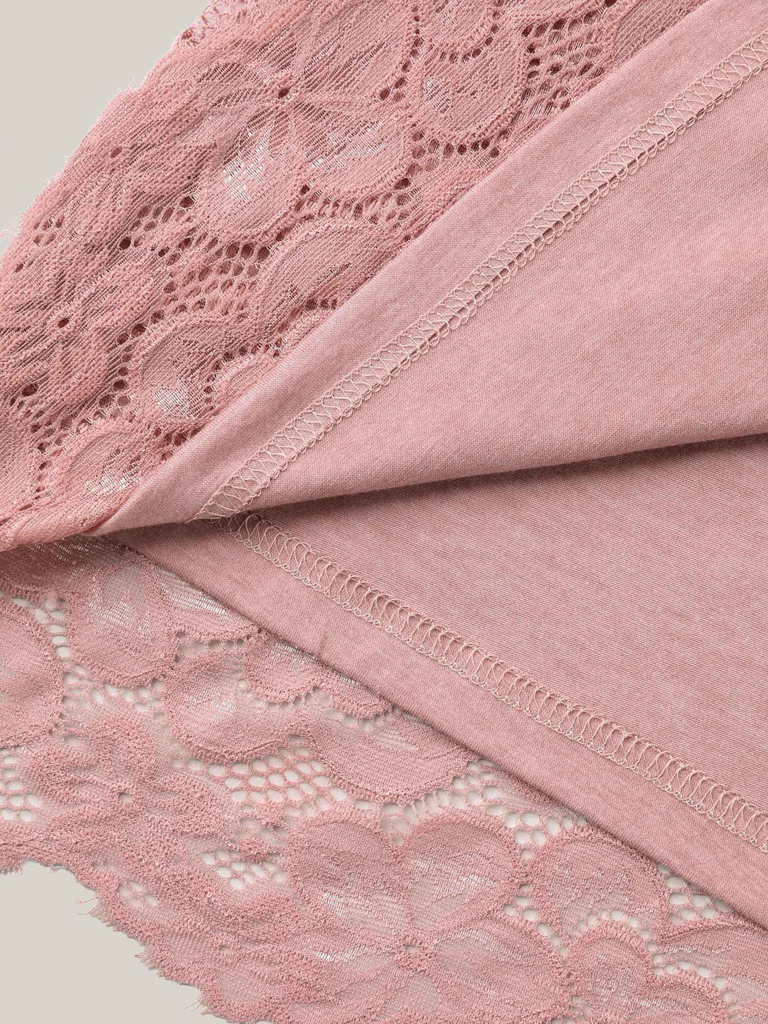 Stretchy Lace Spliced Sweetheart Plain Top