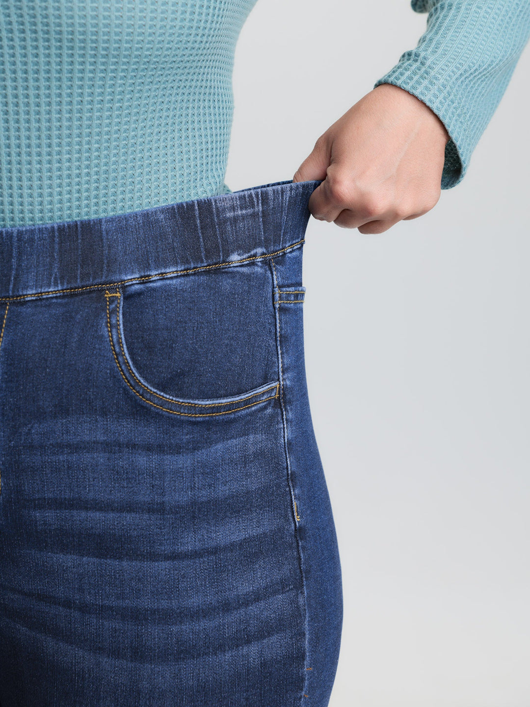 Supersoft Pull-On Skinny-Fit Jeans
