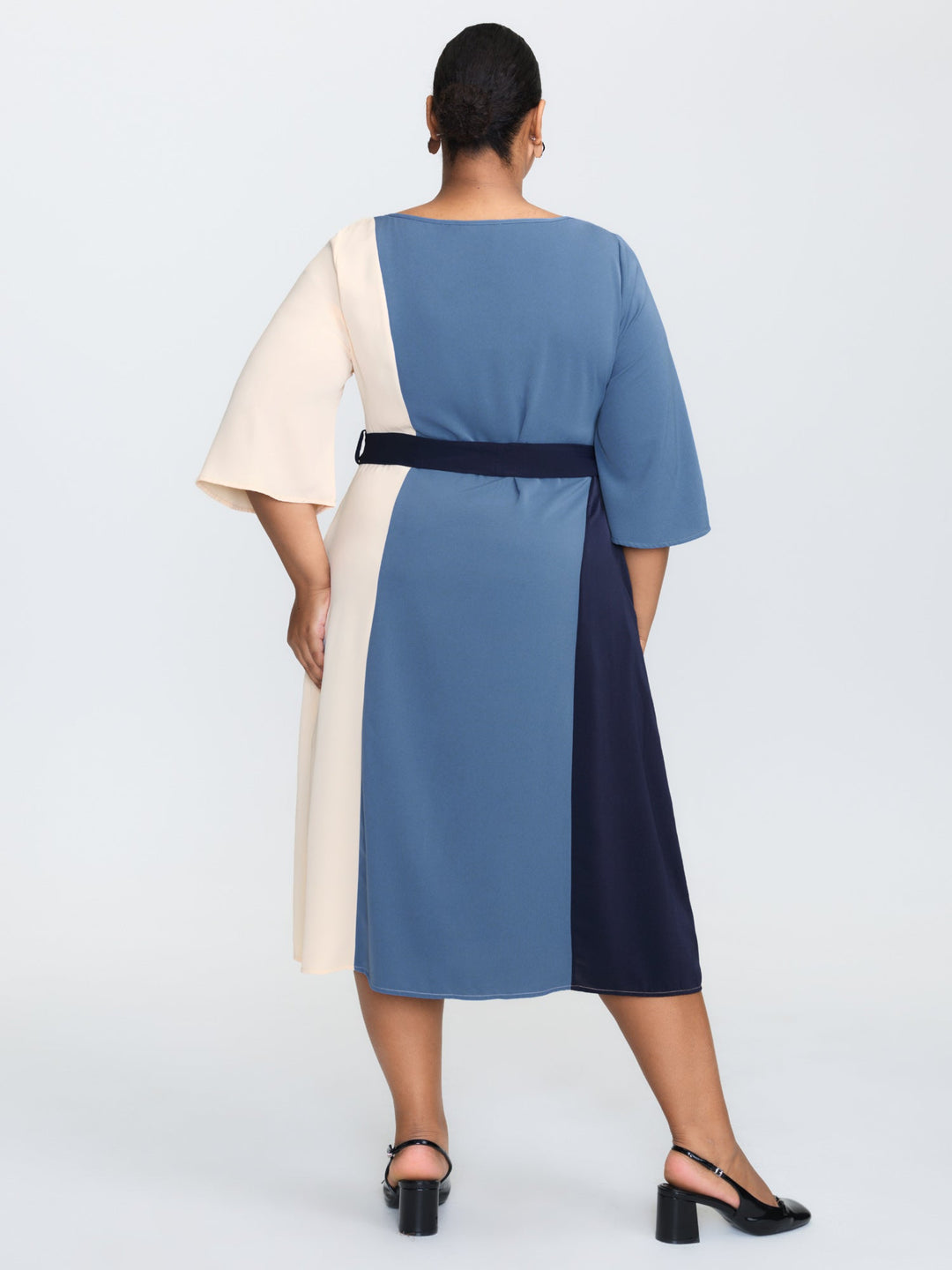 Colorblock Belted Round Neck Midi Dress