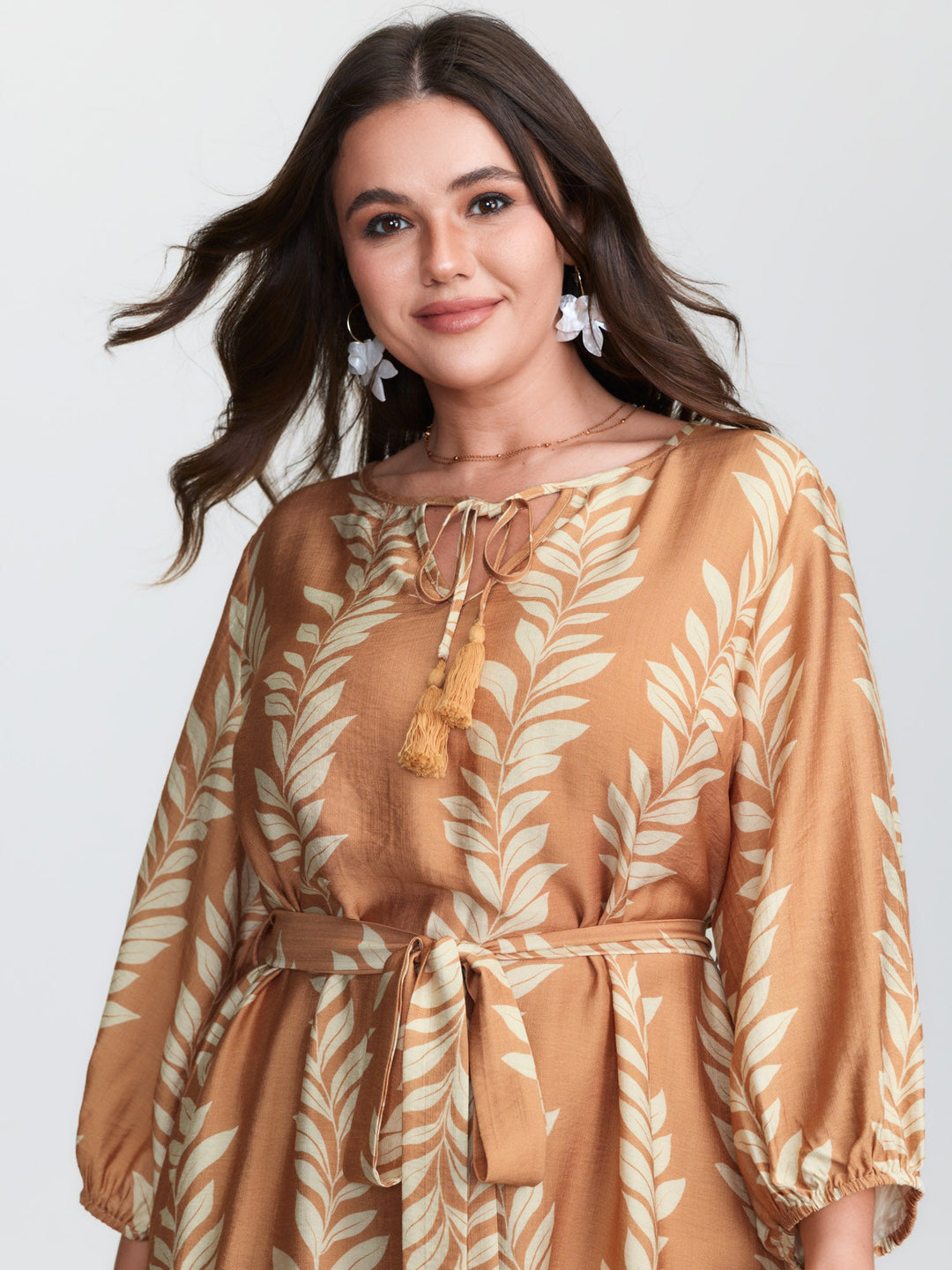 Leaf Print Waist-Tie Round Neck Midi Dress