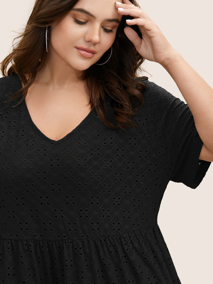 Solid Broderie Anglaise Ruffle Layered Hem T-shirt
