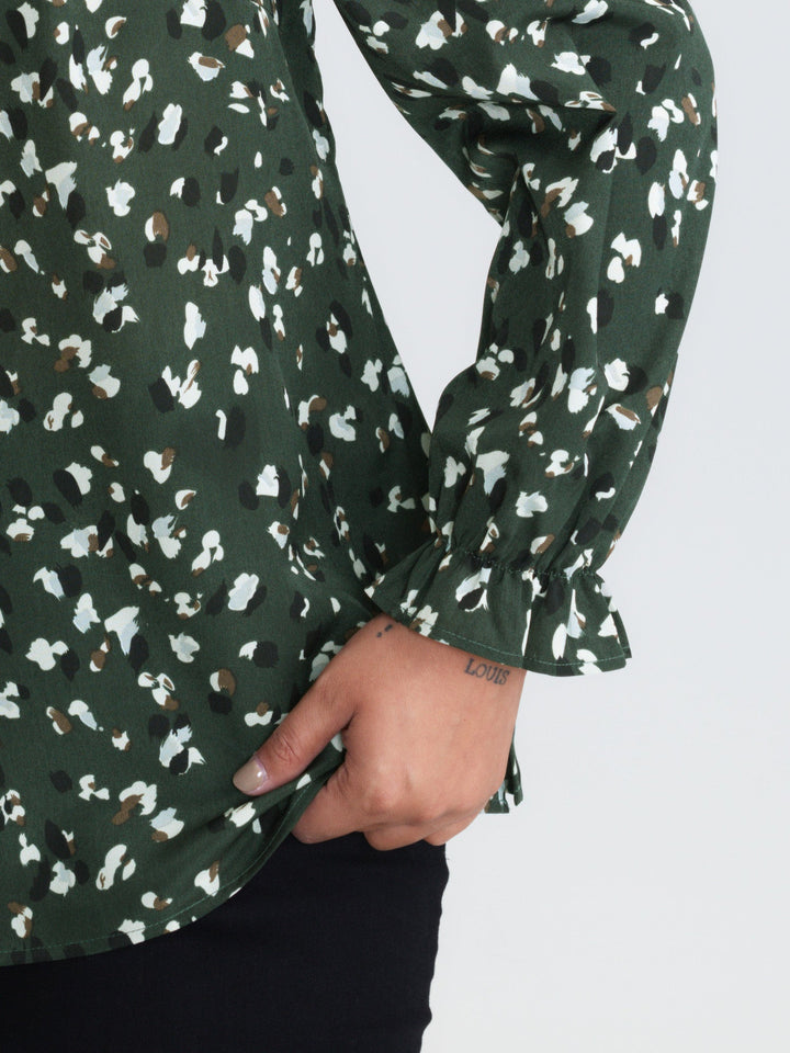 Leopard Print Stretchy Cuff Sleeve Blouse