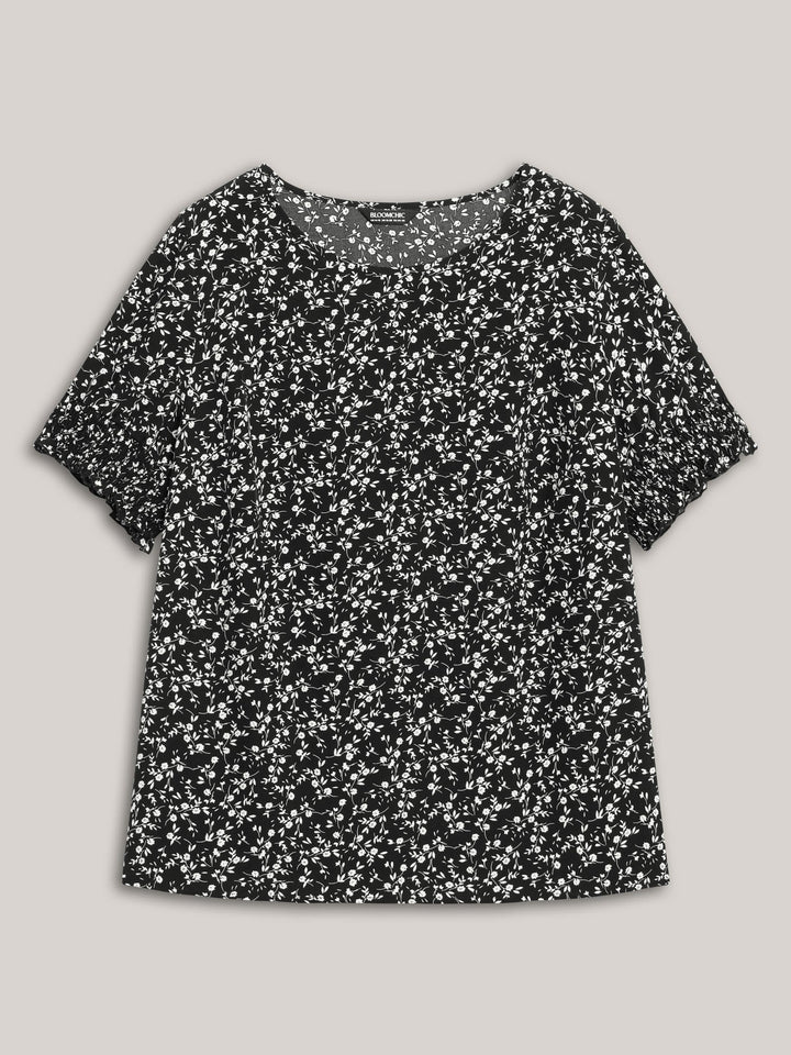 Ditsy Floral Print Curvy Hem Blouse