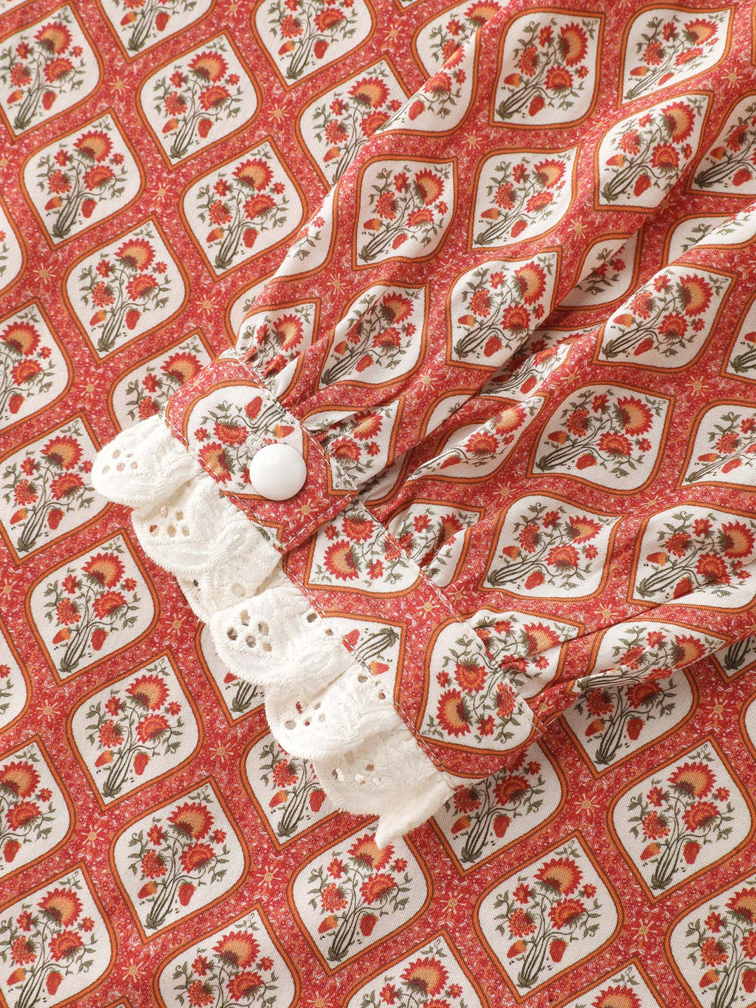 Retro Geometric Floral Print Round Neck Blouse